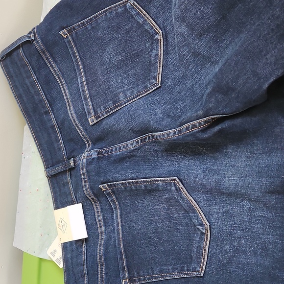 St. John's bay Bermuda shorts nwt - Picture 3 of 4